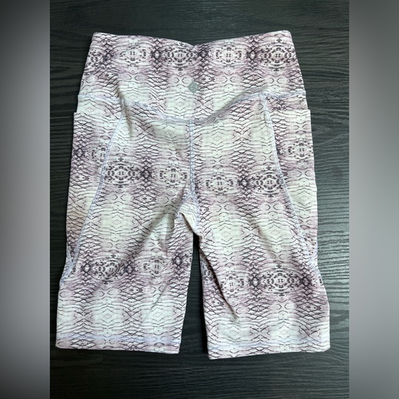 Snake skin biker shorts - Picture 2 of 3
